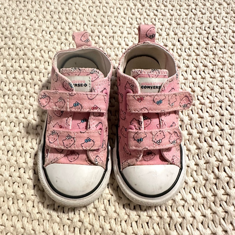Hello Kitty x Converse Toddler Pink All Star Sneakers